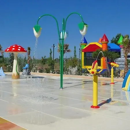 Mobil Neuf 4-6 P Dans 4 Etoiles - L'almanarre Parque de Campismo